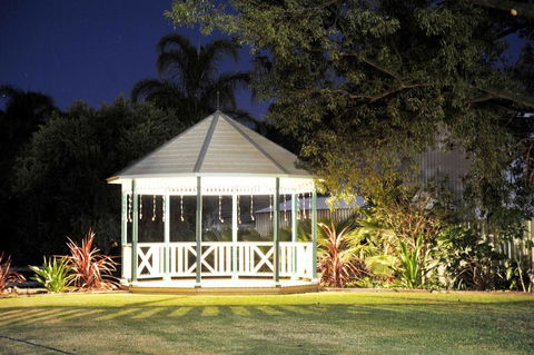 McNevins Tamworth Motel - Tweed Heads Accommodation 3