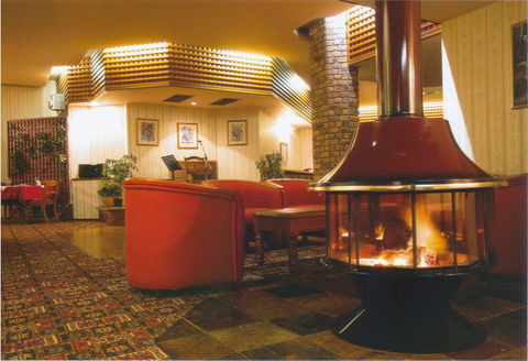 McNevins Warwick Motel - Tweed Heads Accommodation 2