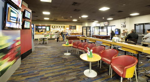 Meadow Inn Hotel-Motel - Tweed Heads Accommodation 1