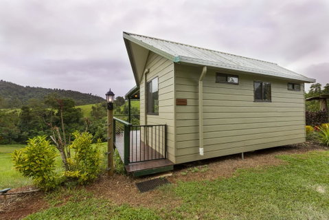 Mena Creek Flower House - Tweed Heads Accommodation 0