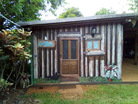 Mena Creek Flower House - Tweed Heads Accommodation 1
