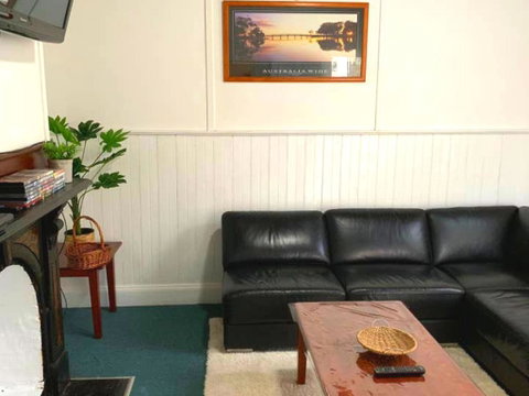 Meraki House Wangaratta CBD Location - Tweed Heads Accommodation 3