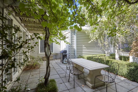 Mews Cottages - Tweed Heads Accommodation 1