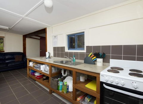 Mick's Beach Cottage - Seal Rocks Beachfront - Tweed Heads Accommodation 2