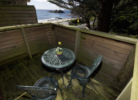 Mick's Beach Cottage - Seal Rocks Beachfront - Tweed Heads Accommodation 1