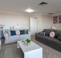 Milsons Point Apartment with Harbour Bridge Views - Tweed Heads Accommodation