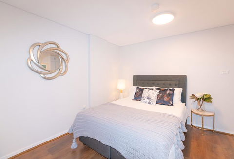 MLB48-Sydney Harbour Stunning View Studio With Free Parking - Tweed Heads Accommodation 2