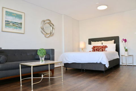 MLB48-Sydney Harbour Stunning View Studio With Free Parking - Tweed Heads Accommodation 3