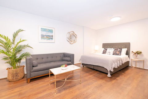 MLB48-Sydney Harbour Stunning View Studio With Free Parking - Tweed Heads Accommodation 1