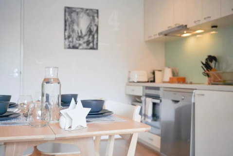 Modern 2 Bedroom Apartment Close To Beach And City - Tweed Heads Accommodation 1