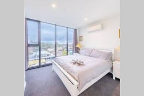 Modern Luxury 3 Bedroom Apartment With Sea Views - Tweed Heads Accommodation 0