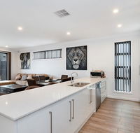 Modern Luxury at Christies Beach - Tweed Heads Accommodation