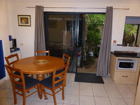 Morgano's Fish - Tweed Heads Accommodation 2