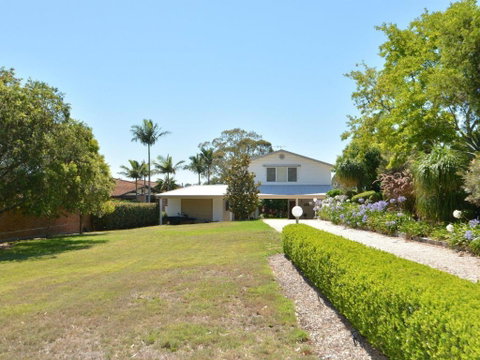 Morisset Waterfront 1bdr Studio Looking Over Trinity Marina - Tweed Heads Accommodation 1