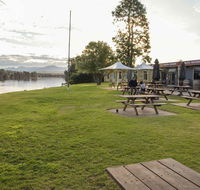 Moruya Waterfront Hotel Motel - Tweed Heads Accommodation