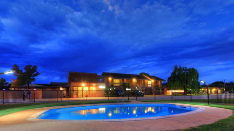 Motel Meneres - Tweed Heads Accommodation 0