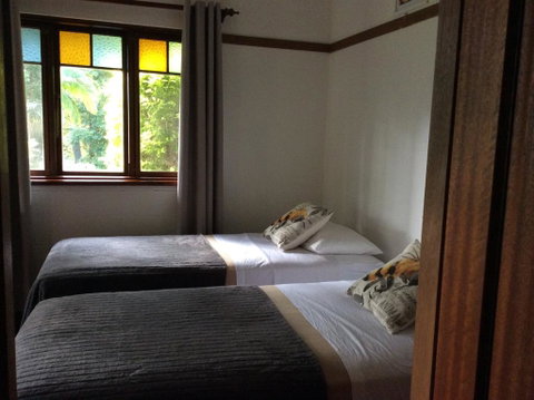 Mount Browne Cottage - Tweed Heads Accommodation 1