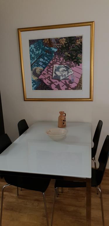Mt.Lawley Superb 2 BR Location Comfort, Style 2 - Tweed Heads Accommodation 3