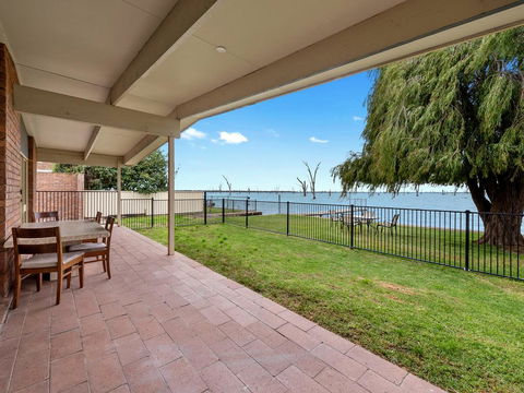 Mulwala Waterside - Tweed Heads Accommodation 2