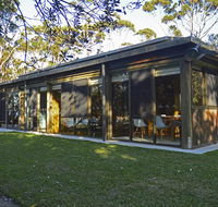 Myer House - Tweed Heads Accommodation