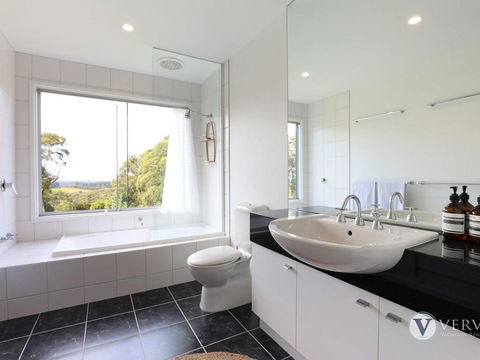 Myers Road Retreat Plus Guest House - Tweed Heads Accommodation 1