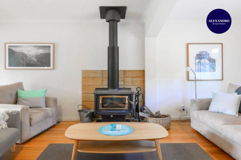 NATURE LOVERS DREAM // FIREPLACE //ACCESS TO HIKES - Tweed Heads Accommodation 3