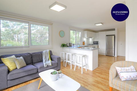 NATURE LOVERS DREAM // FIREPLACE //ACCESS TO HIKES - Tweed Heads Accommodation 0