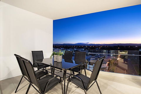 NEO Apartments Mermaid Beach - Tweed Heads Accommodation 3
