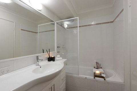 Hillarys Marina Apartment - Tweed Heads Accommodation 28