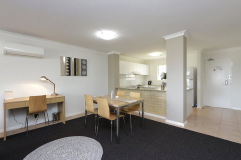 Hillarys Marina Apartment - Tweed Heads Accommodation 5