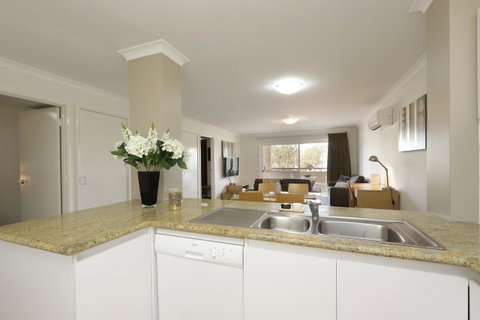 Hillarys Marina Apartment - Tweed Heads Accommodation 12