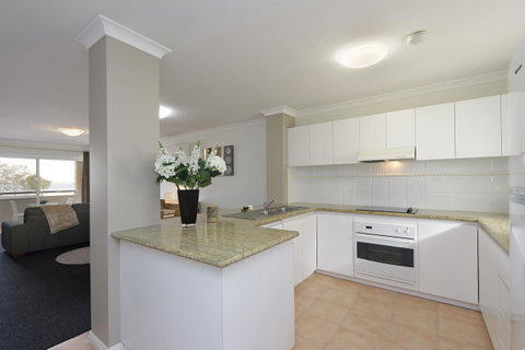 Hillarys Marina Apartment - Tweed Heads Accommodation 16