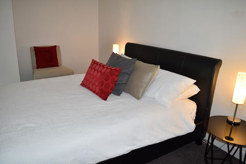 Central Executive Townhouse - Tweed Heads Accommodation 3