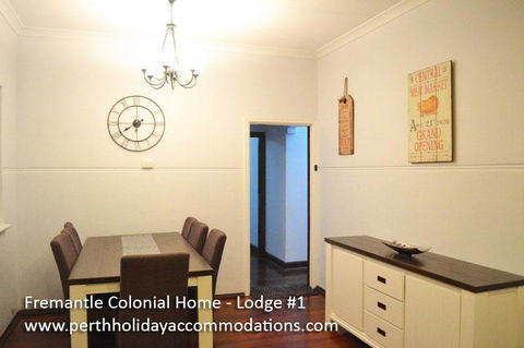Fremantle Colonial Home - Tweed Heads Accommodation 40