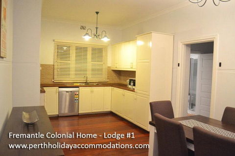Fremantle Colonial Home - Tweed Heads Accommodation 38