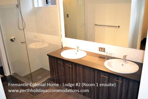 Fremantle Colonial Home - Tweed Heads Accommodation 13