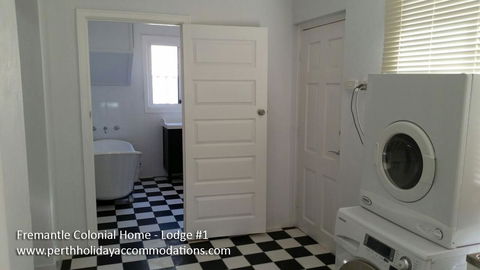 Fremantle Colonial Home - Tweed Heads Accommodation 32