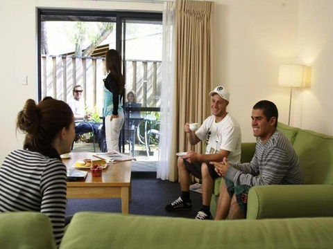 Leeuwin Apartments - Tweed Heads Accommodation 11