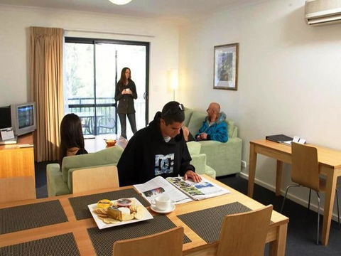 Leeuwin Apartments - Tweed Heads Accommodation 10