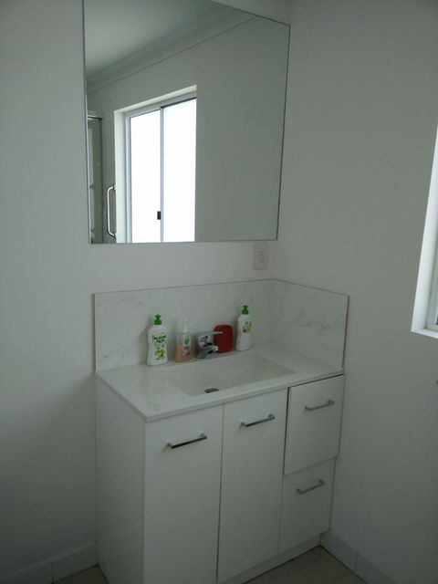 DIANELLA Budget Rooms Happy Place To Stay - Tweed Heads Accommodation 11