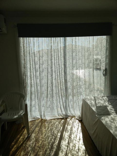 DIANELLA Budget Rooms Happy Place To Stay - Tweed Heads Accommodation 18