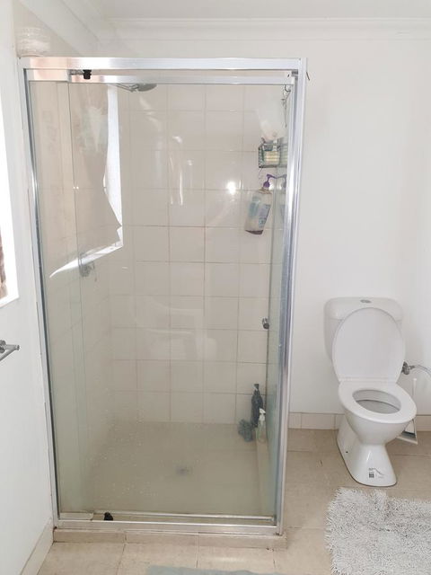 DIANELLA Budget Rooms Happy Place To Stay - Tweed Heads Accommodation 12