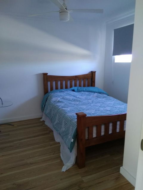 DIANELLA Budget Rooms Happy Place To Stay - Tweed Heads Accommodation 15