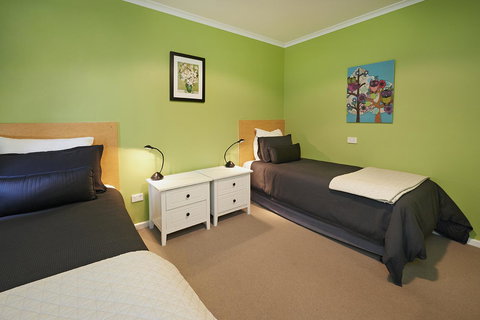 Albany Harbourside Apartments And Houses - Tweed Heads Accommodation 2
