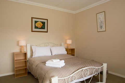 Yvonnes Rest Holiday Home - Tweed Heads Accommodation 5