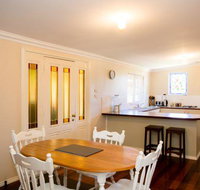 Yvonnes Rest Holiday Home - Tweed Heads Accommodation