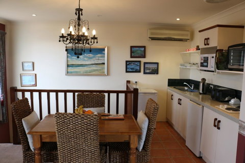 Crossland House - Tweed Heads Accommodation 15