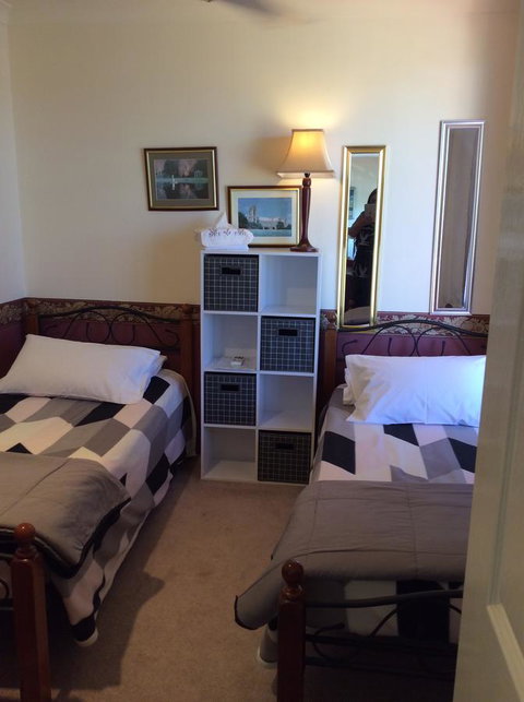 Crossland House - Tweed Heads Accommodation 11