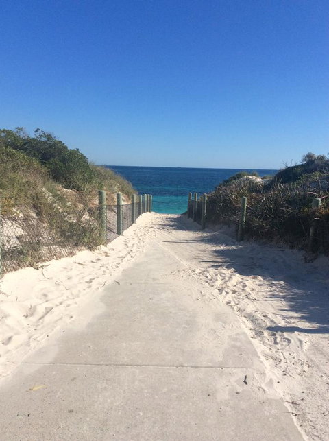 Crossland House - Tweed Heads Accommodation 7