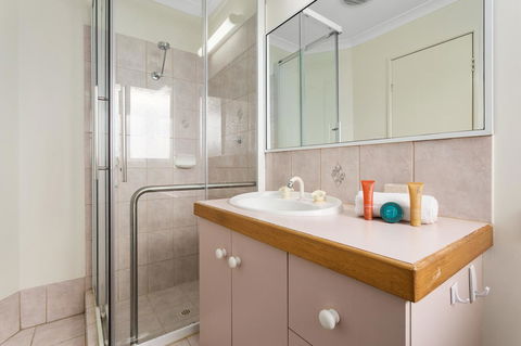 Como South Perth Villa - Tweed Heads Accommodation 5